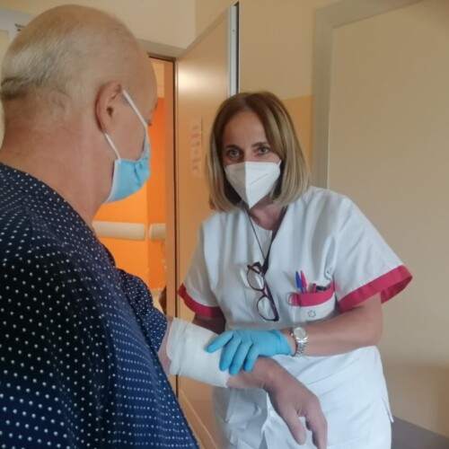 Uno studio per ridurre dolore e rischi infettivi per i pazienti affetti da mesotelioma grazie a un catetere