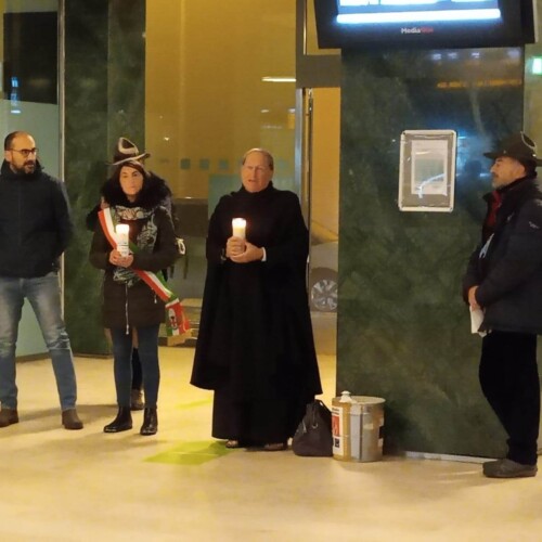 Da Betlemme la “Luce della Pace” è arrivata ad Alessandria: fino a Natale sarà alla Chiesa di S. Stefano