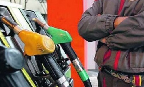 Il prezzo del petrolio scende ancora ma quello di gasolio e benzina sale ancora