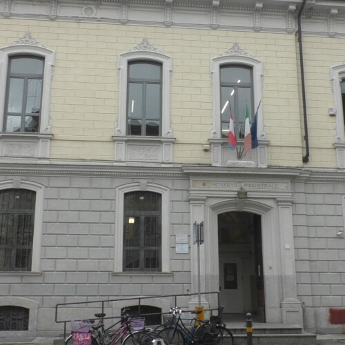 Aggredito uno studente dell’Istituto Saluzzo da un gruppo di ragazzi fuori dalla scuola: indaga la Questura