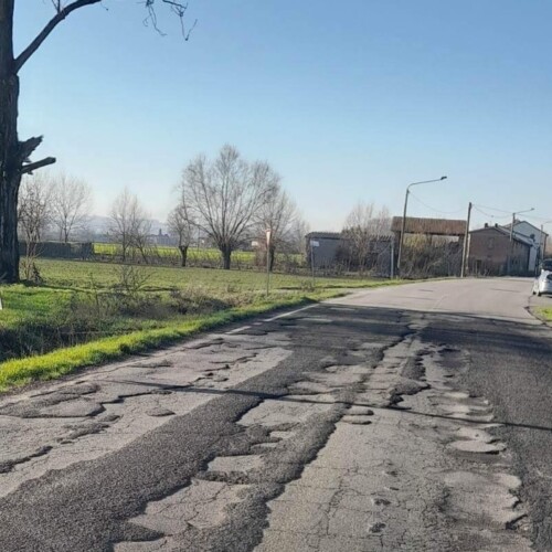 In primavera asfaltature lungo le provinciali. I fondi, però, bastano solo per “tratti saltuari” lungo le strade messe peggio