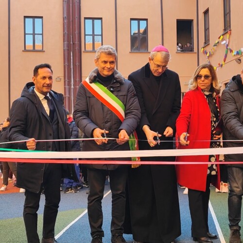 Inaugurato il rinnovato cortile della scuola primaria “G. Carducci” a Pavia