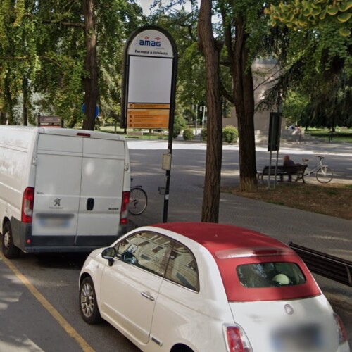 Fermate bus, accordo bipartisan su barriere architettoniche. Assessore Serra: “Già tolte davanti al Tribunale”