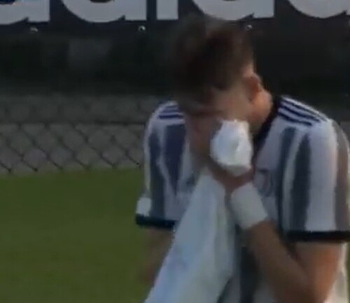 “Ciao Edo”: il bomber della Juventus Primavera dedica il gol al giovane di Castelnuovo scomparso