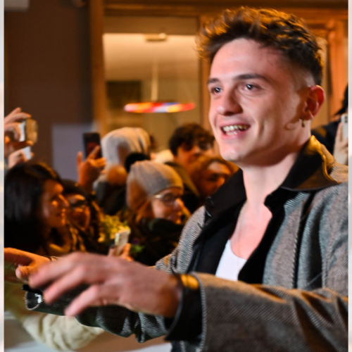 Olly presenta il nuovo EP ‘Gira, Il Mondo Gira’ con il brano ‘Polvere’