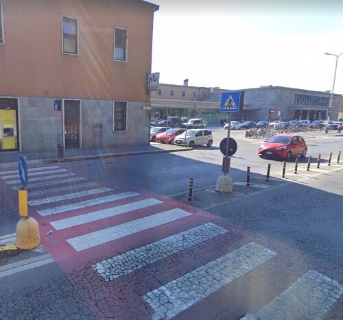 Donna investita da un’auto in spalto Borgoglio davanti alle Poste: portata in ospedale
