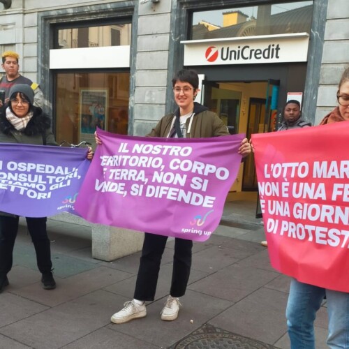 “Non una di meno’ in piazza contro ogni violenza e per ritrovare una casa