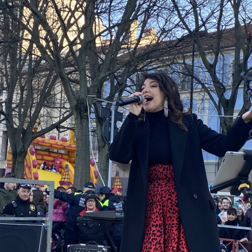 Ad Alessandria la festa di Carnevale in piazza della Libertà con la regina dei cartoni animati Cristina D’Avena