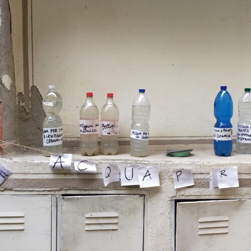 Con la siccità l’acqua non si spreca: l’iniziativa altruista di una ceramista tortonese
