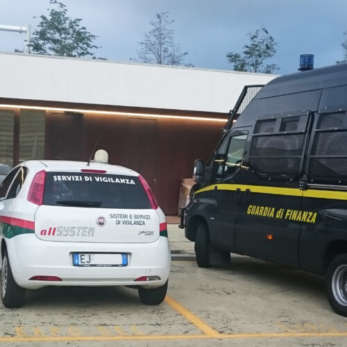 Cooperative ‘usa e getta’ per evadere il fisco, ventidue arresti a Milano