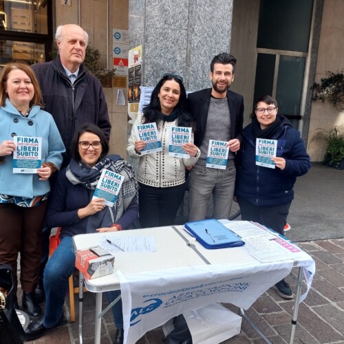 Suicidio Assistito, ad Alessandria raccolte 123 firme dall’associazione Coscioni: sabato nuovo banchetto