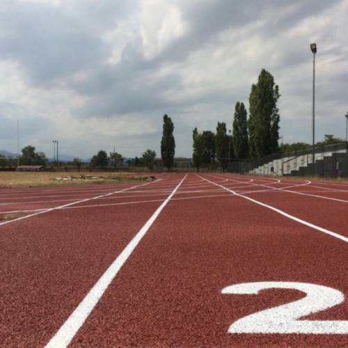 Calendario intenso e centinaia di atleti, campo di atletica di Voghera sempre più logoro