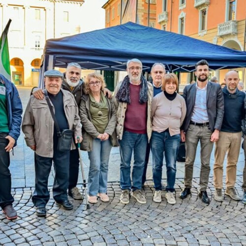 Il gazebo del PD a Casale Monferrato: “Un confronto con la cittadinanza su territorio, mobilità e sanità.”