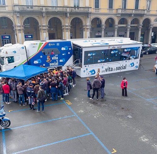 Grazie alla Polizia oltre 200 giovani hanno imparato a vivere web e social in modo sicuro