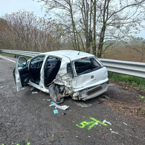 Tre persone ferite nell’incidente sulla tangenziale verso Acqui Terme. Tratto riaperto