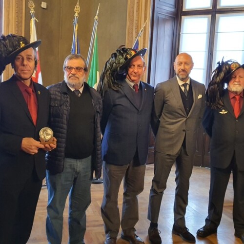 Due giorni tra fanfare, cappelli piumati e divise d’epoca insieme ai Bersaglieri