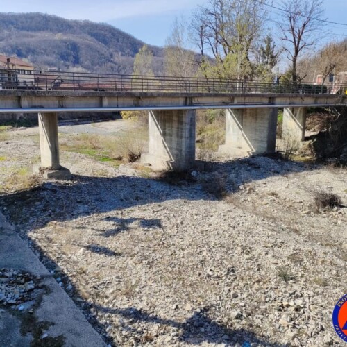 Pioggia questo venerdì in Piemonte ma non basta. Anche a marzo Po mai così basso a Isola Sant’Antonio