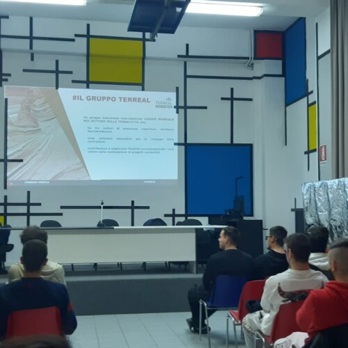 Le aziende tra i banchi del Vinci-Nervi-Fermi: nuova iniziativa per la ricerca attiva del lavoro