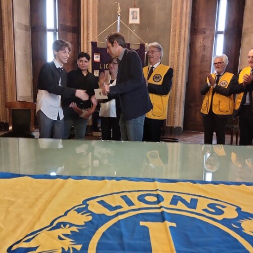 Due studenti premiati con le borse di studio del Lions Club Alessandria Marengo