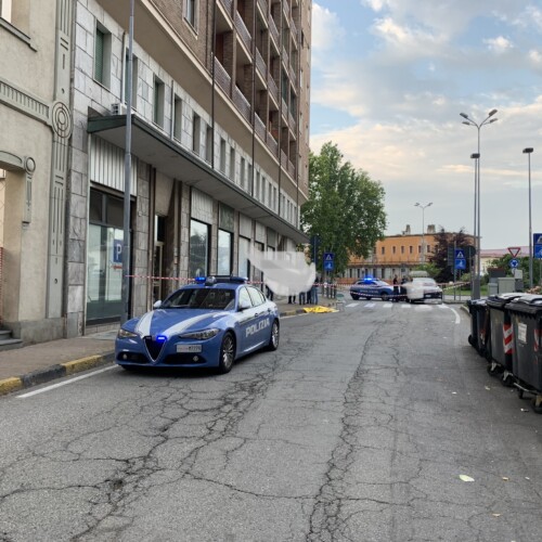 Donna trovata morta dopo essere precipitata da palazzo in corso Cavallotti