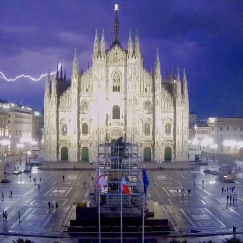 Bomba d’acqua colpisce nella notte a Milano: allagamenti, grandine e voli dirottati