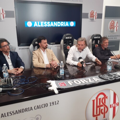 Grigi, i tre pilastri di Enea Benedetto: “Umiltà, dedizione, unità”. Poi non risponde alle domande sulla società