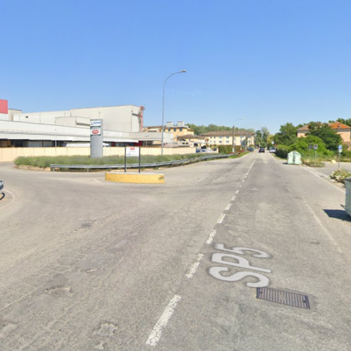 Grave incidente sul lavoro a Valle Lomellina: due operai ustionati da un getto di liquido infuocato