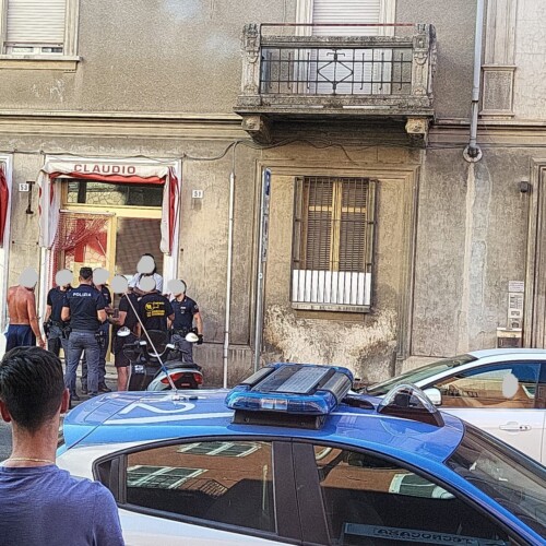 Lite in corso Acqui ad Alessandria tra alcune persone: interviene la Polizia