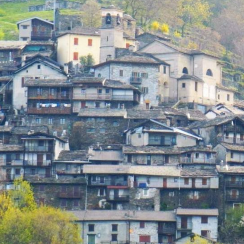 Conoscete Monteviasco? Il borgo nel Varesotto raggiungibile solo a piedi