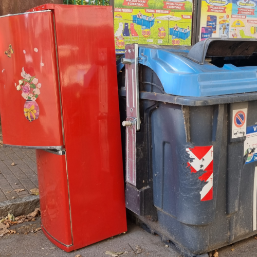 Gli abbandoni indiscriminati di rifiuti e l’appello: “Non siate indifferenti segnalate gli autori”