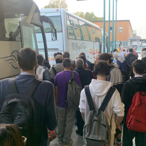 Lavori sulla Torino-Alessandria: pendolari esasperati per il caos bus