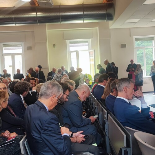Malore per il professore Schmid a Pavia: ricoverato in ospedale