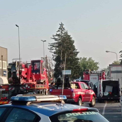 Scontro in strada Pavia: dopo l’impatto l’autista è scappato