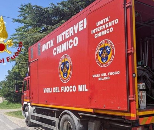 Milano: uffici evacuati per sostanza sospetta, 37 impiegati soccorsi dopo averla inalata