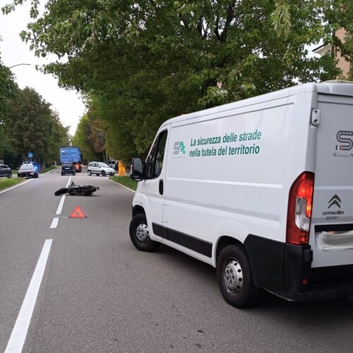 Scontro tra auto e moto ad Arquata: motociclista in ospedale