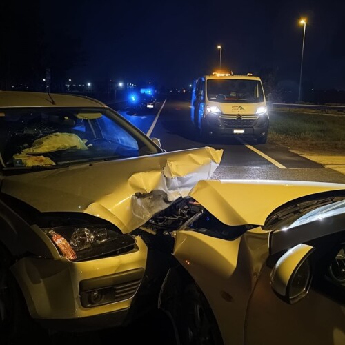 Scontro frontale tra Novi Ligure e Bosco Marengo: nessun ferito