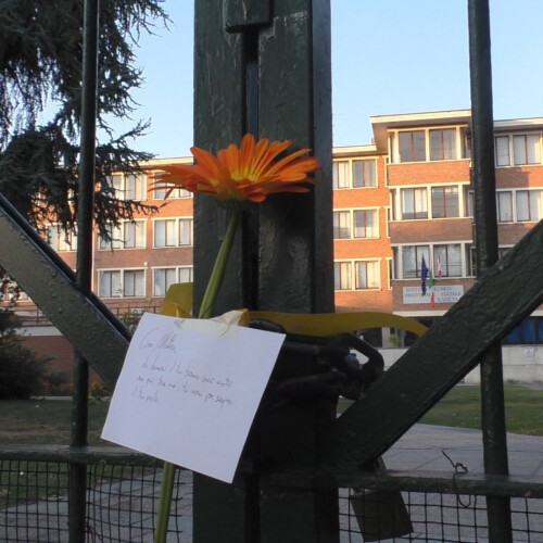 Stasera l’Istituto Volta ricorda Matteo Benzi: il percorso della marcia silenziosa fino a via Lombroso