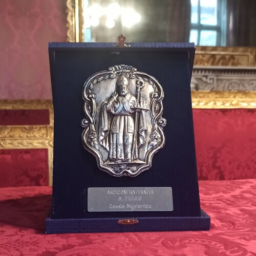 A Casale consegnato il Medaglione dell’Arciconfraternita di Sant’Evasio al sindaco Federico Riboldi