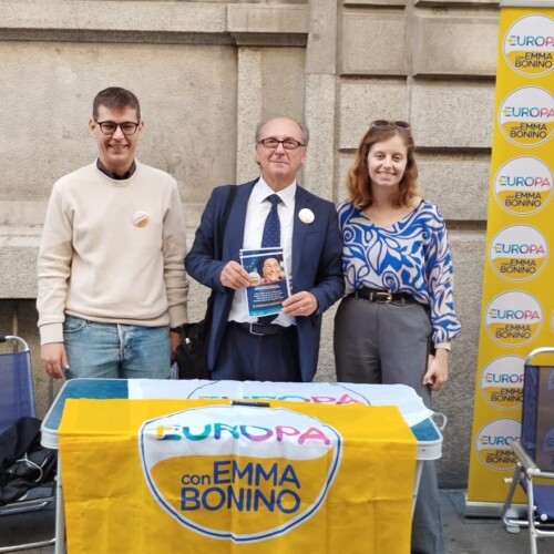 Ad Alessandria il banchetto di +Europa: “Vogliamo aprire in Piemonte una nuova stagione”