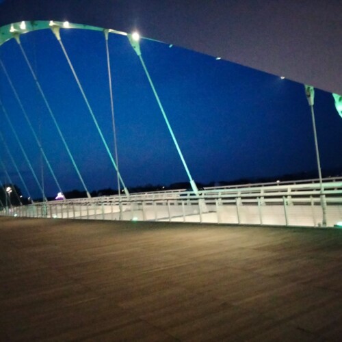 Ponte Meier di Alessandria illuminato di verde per la Giornata della Consapevolezza sul Linfoma