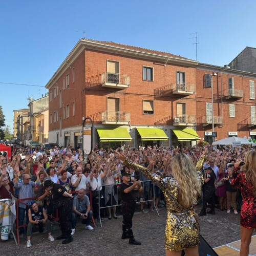 La Festa del Cristo è travolgente: diventa la festa di tutta la città