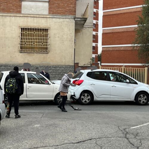 Incidente in via Casalbagliano: traffico fortemente rallentato