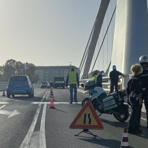 Lavori sulle ringhiere del ponte Meier fino a domani mattina