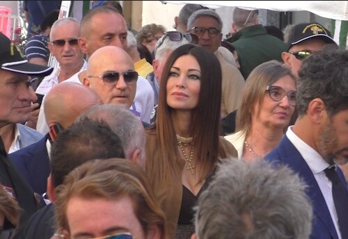 Questa domenica anche Manuela Arcuri e Jo Squillo alla Festa del Cristo   