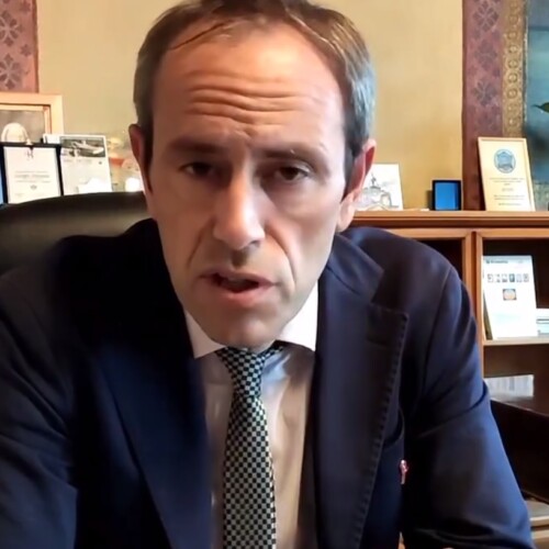 Sindaco dopo danni a crocifissi e malamovida: “Chiederemo ulteriori rinforzi delle pattuglie e maggiori restrizioni su alcol”
