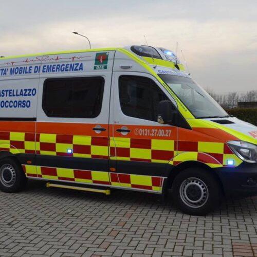 Anziana accusa malore e si accascia a terra in Corso Acqui. Purtroppo inutili i soccorsi