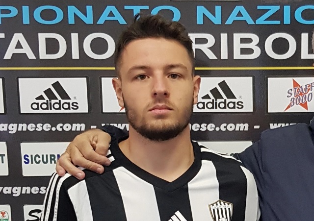 Right-back Crivellaro arrives