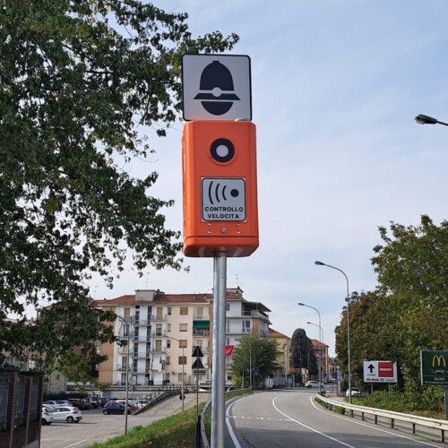 Installate le postazioni fisse per il controllo della velocità a Valenza