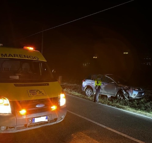 Incidente tra due auto vicino a Quargnento: un mezzo fuori strada. Nessun ferito