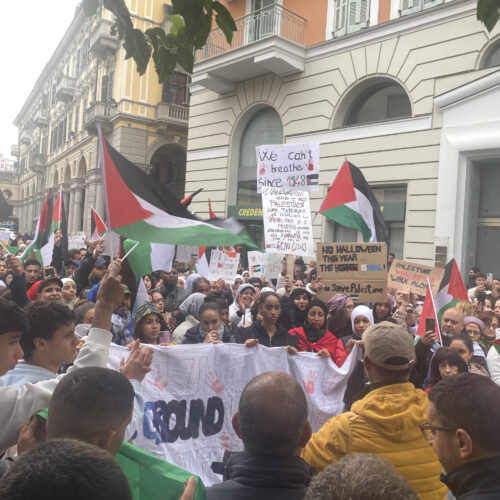“Palestina libera”: oltre 200 persone in piazza Marconi ad Alessandria per lo stop alla guerra